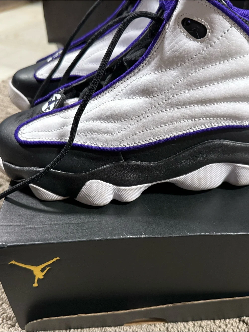 Youth Jordan Basketball Shoes, Black & Purple, Retro style